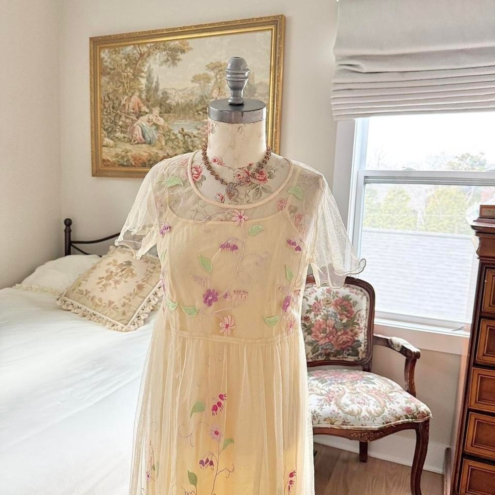yellow floral embroidered dress 90s april cornell yellow embroidered gown set - Picture 6 of 6